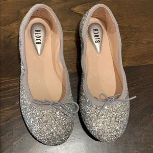 Girls BLOCH silver glitter dress shoes